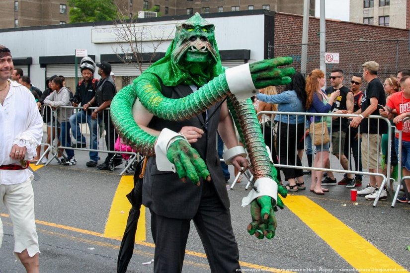 Mermaid Parade - Good Old Brooklyn Freak Show Mermaid Parade - Good Old Brooklyn Freak Show