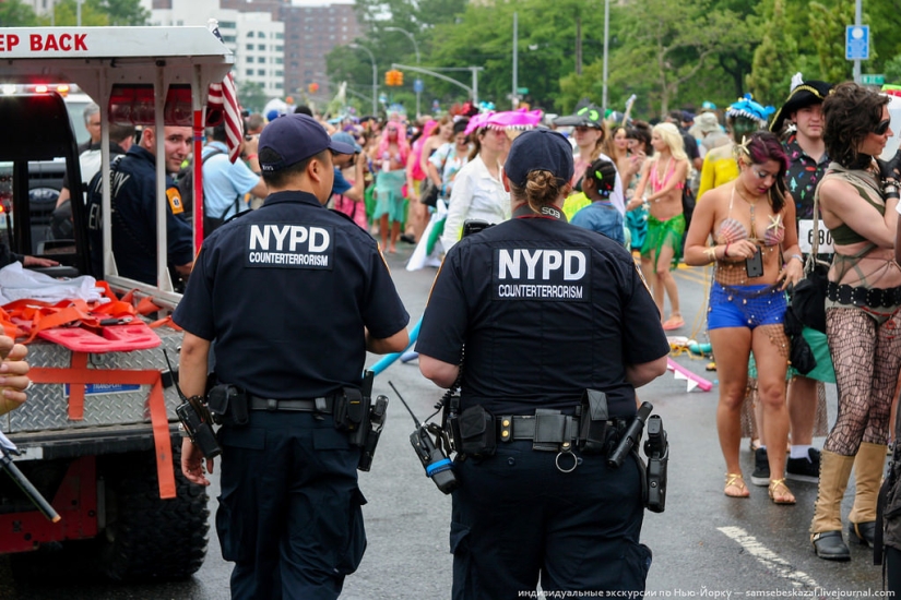 Mermaid Parade - Good Old Brooklyn Freak Show Mermaid Parade - Good Old Brooklyn Freak Show