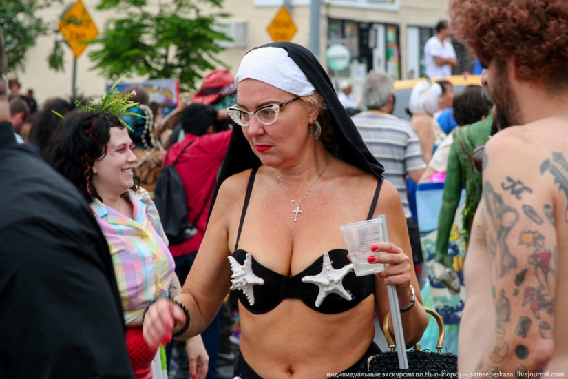 Mermaid Parade - Good Old Brooklyn Freak Show Mermaid Parade - Good Old Brooklyn Freak Show