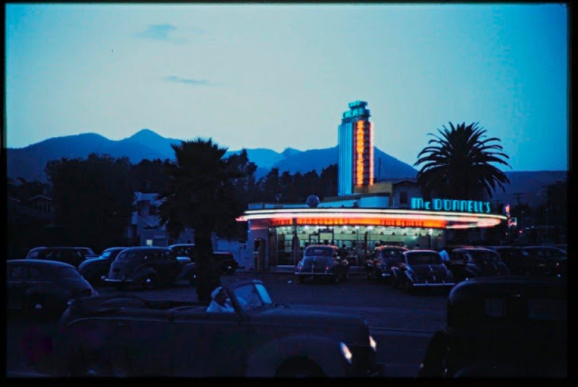 Mientras la URSS estaba en guerra con los fascistas: fotos en color de la pacífica Los Ángeles durante la Segunda Guerra Mundial y después