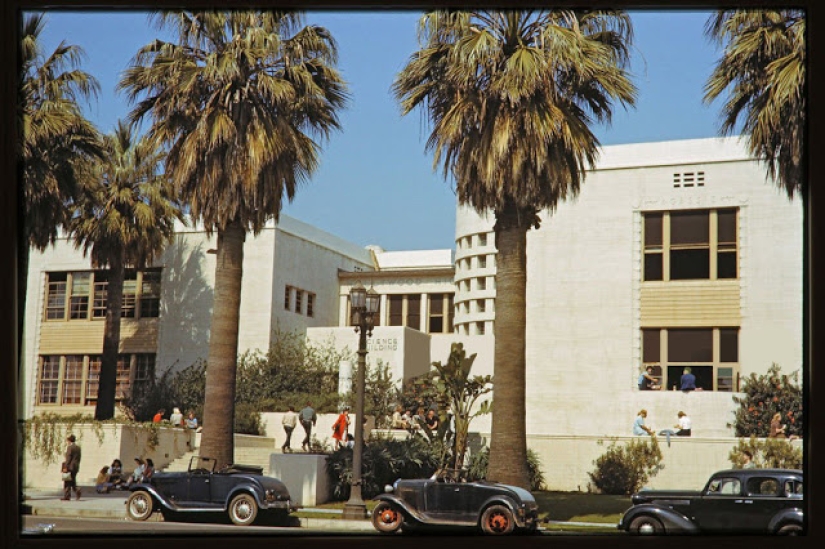 Mientras la URSS estaba en guerra con los fascistas: fotos en color de la pacífica Los Ángeles durante la Segunda Guerra Mundial y después