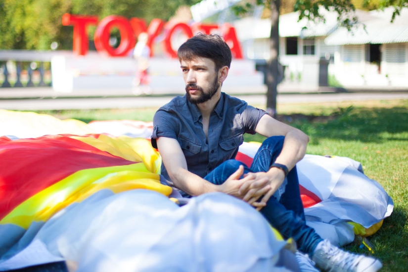 Mikhail Komarov: "Oficina y automóvil como imagen de inicio"