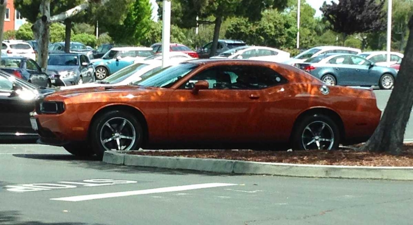 Millionaire&#39;s Parking Lot: Luxurious Cars Parked Outside Facebook&#39;s California Headquarters