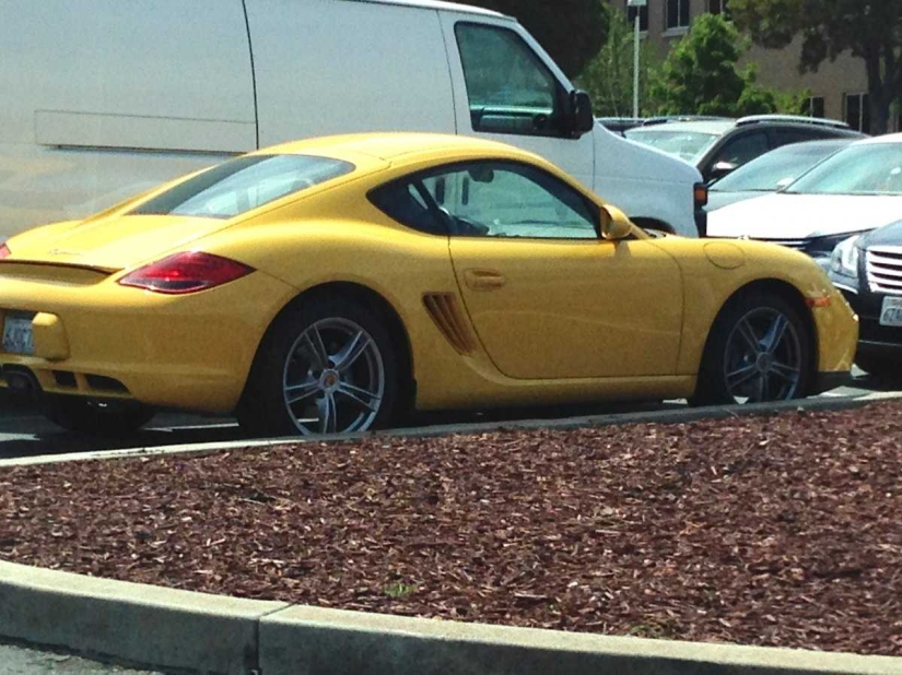 Millionaire&#39;s Parking Lot: Luxurious Cars Parked Outside Facebook&#39;s California Headquarters