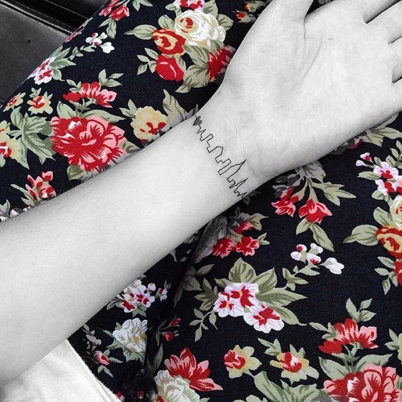 Minimal tattoo art by Jonboy, who tattooed Kendall Jenner Minimal tattoo art by Jonboy, who tattooed Kendall Jenner