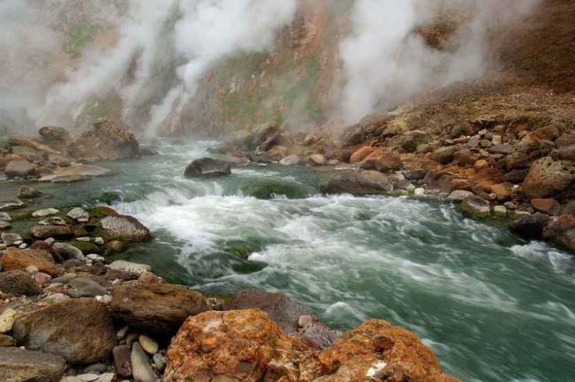 Miracle of nature - Geysernaya river