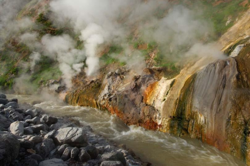 Miracle of nature - Geysernaya river