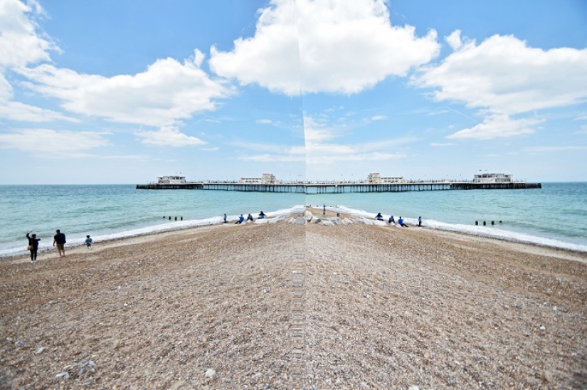 Mirror hut on the beach