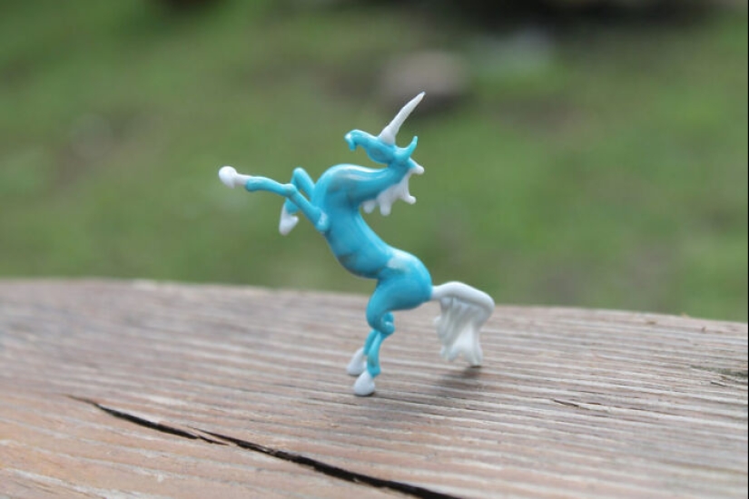 Mis 8 figuras en miniatura de vidrio que hice para Navidad como regalos únicos