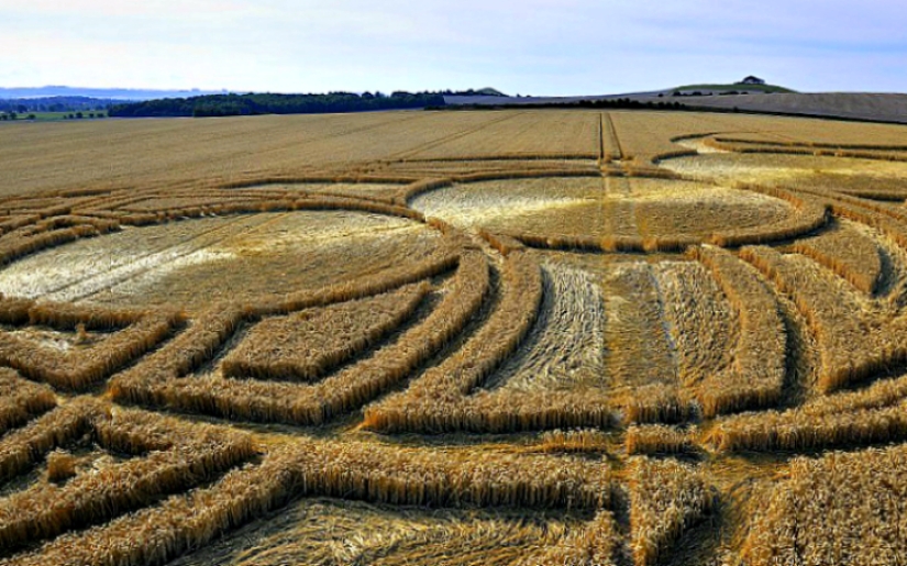 Misteriosos círculos de las cosechas en Wiltshire Misteriosos círculos de las cosechas en Wiltshire