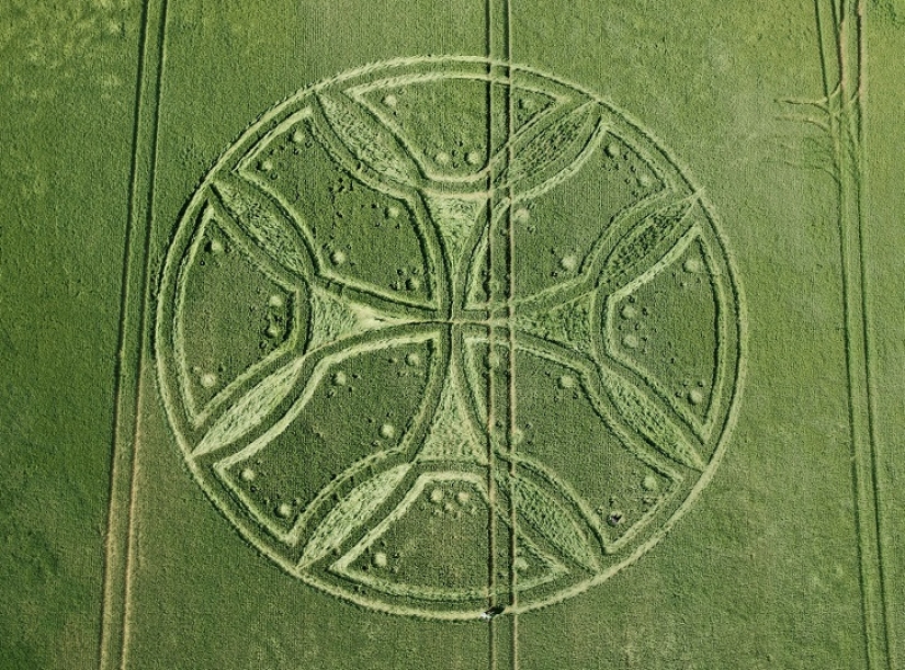 Misteriosos círculos de las cosechas en Wiltshire Misteriosos círculos de las cosechas en Wiltshire
