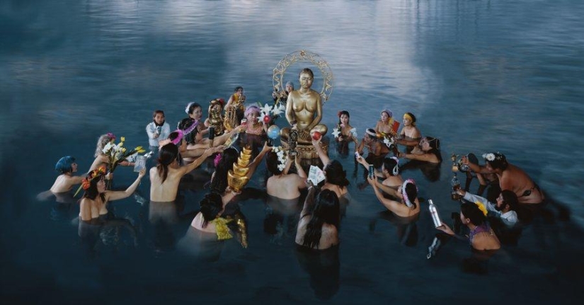 Monumental works of Chinese photographer Wang Qingsong Monumental works of Chinese photographer Wang Qingsong