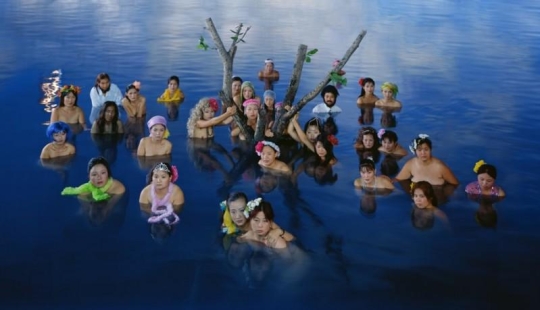 Monumental works of Chinese photographer Wang Qingsong Monumental works of Chinese photographer Wang Qingsong