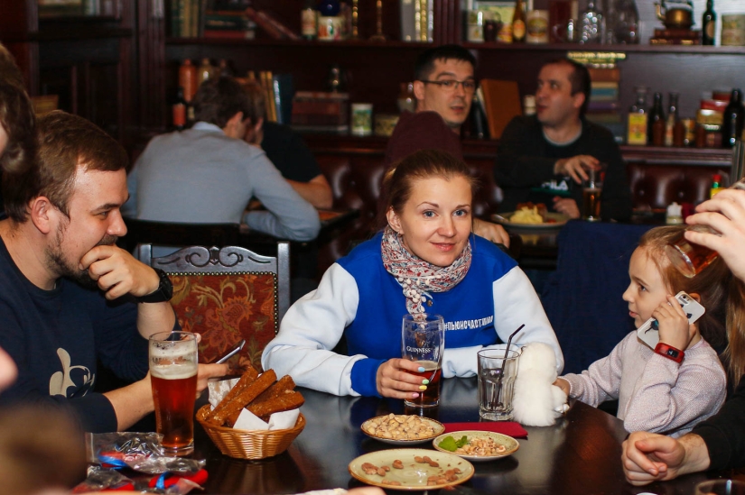 Moscú bajo un título: el centro de la capital a través del vidrio de una botella de cerveza