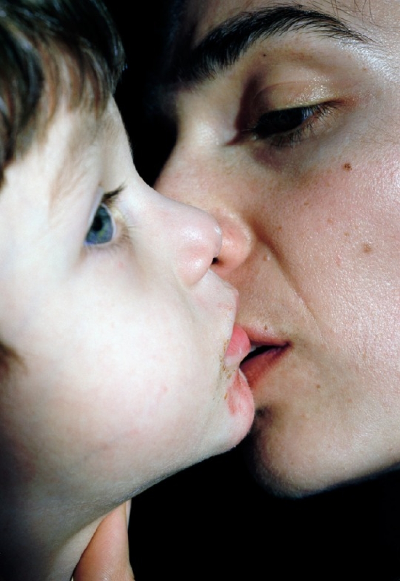 Motherhood through the lens of Elinor Carucci