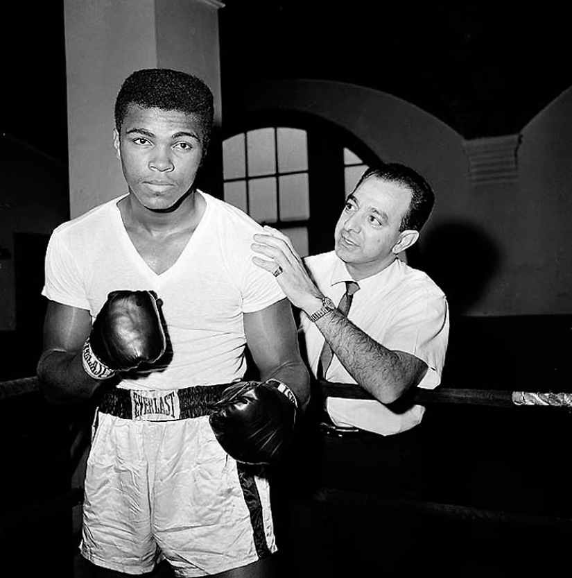 Muhammad Ali, uno de los mejores boxeadores de la historia del deporte, ha muerto en Estados Unidos