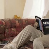 Mujer británica 'alérgica' a la electricidad