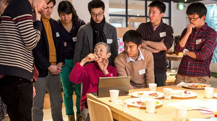 Mujer japonesa de 81 años aprendió a programar desde cero y creó un juego para teléfonos inteligentes Mujer japonesa de 81 años aprendió a programar desde cero y creó un juego para teléfonos inteligentes