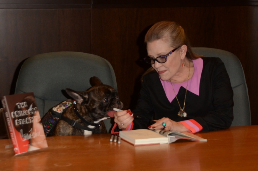 Murió la actriz Carrie Fisher, conocida por su papel de la princesa Leia en Star Wars Murió la actriz Carrie Fisher, conocida por su papel de la princesa Leia en Star Wars