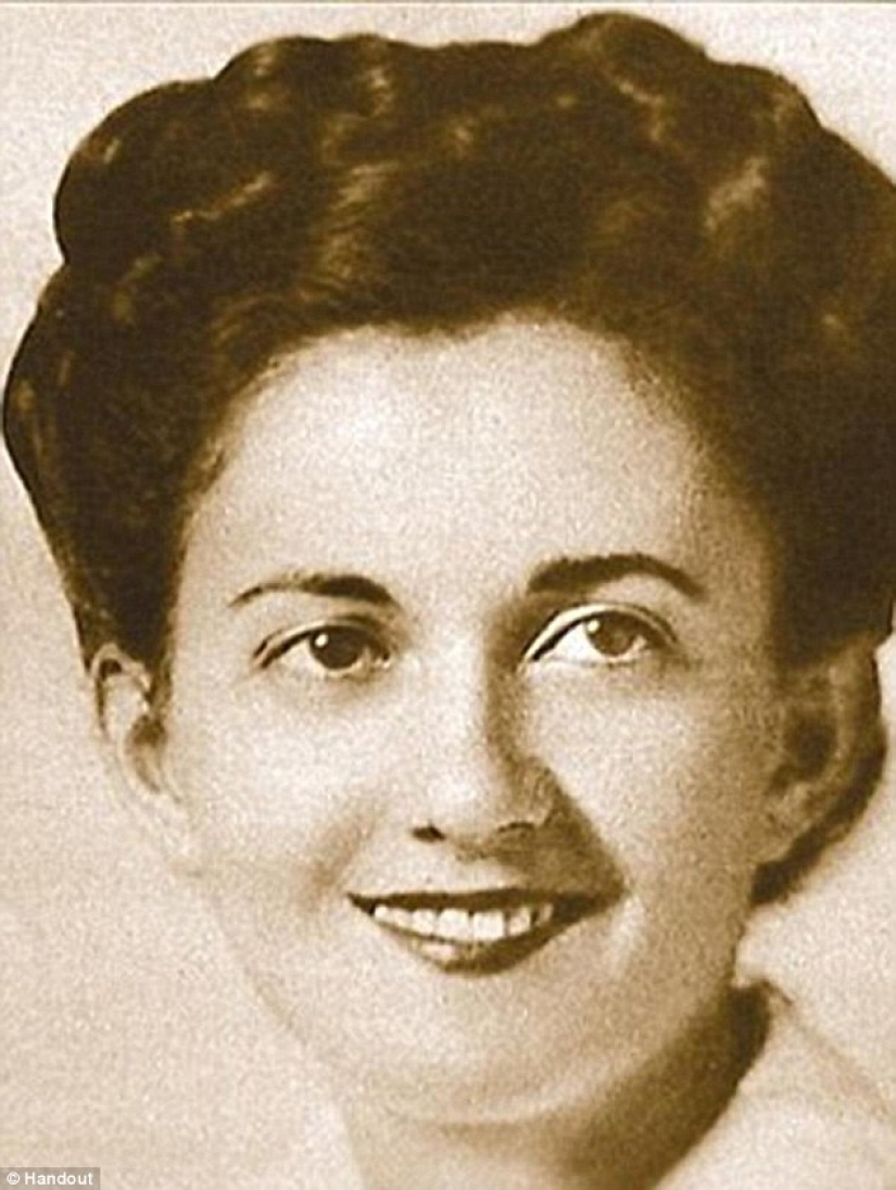 Murió una mujer de la legendaria foto donde un marinero besa a una niña en Times Square Murió una mujer de la legendaria foto donde un marinero besa a una niña en Times Square