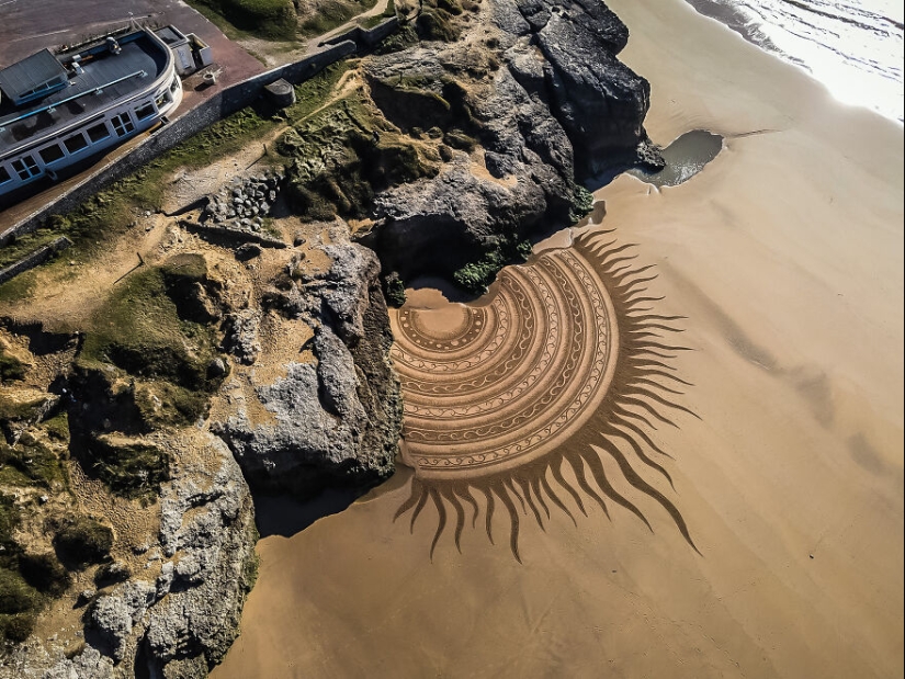 My 12 Beach Sand Drawings That Are Between 30 And 100 Meters Wide