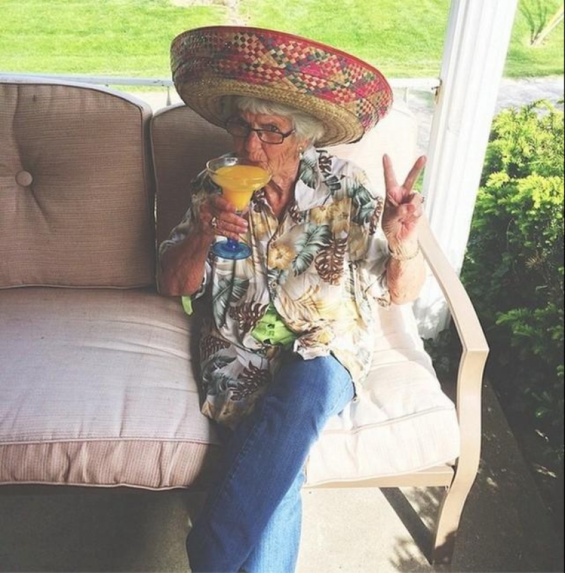 My grandmother smokes a pipe