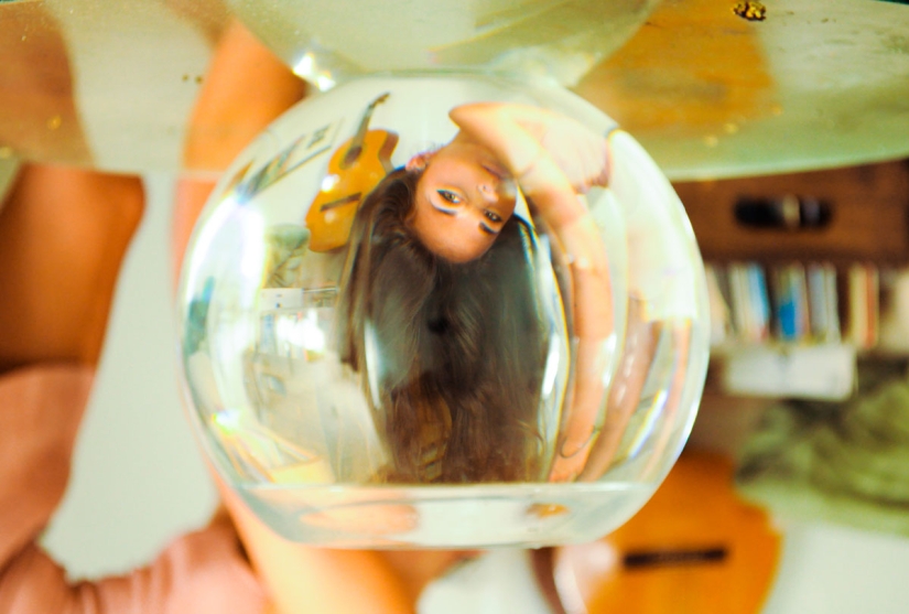 Naked Dana, filmed through an aquarium Naked Dana, filmed through an aquarium