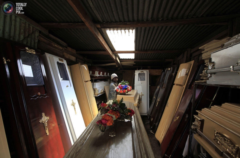 Negocio funerario en África Negocio funerario en África