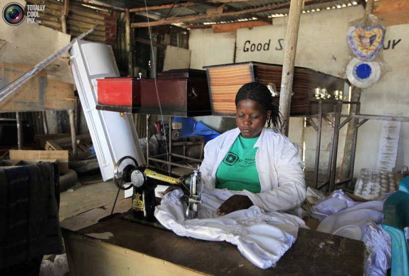 Negocio funerario en África Negocio funerario en África