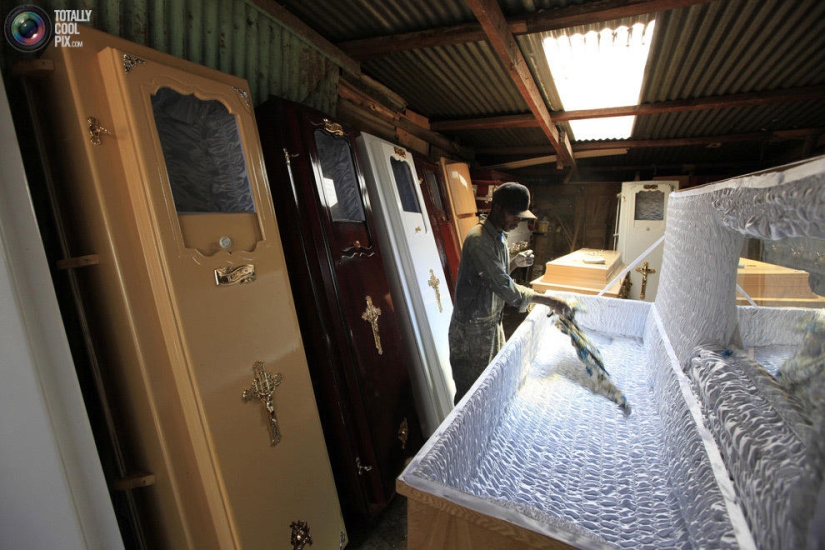 Negocio funerario en África Negocio funerario en África