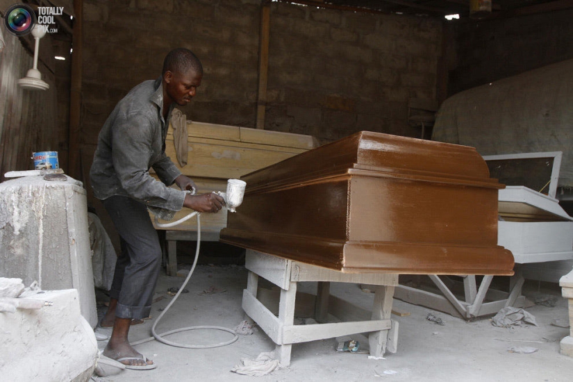Negocio funerario en África Negocio funerario en África