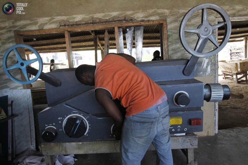 Negocio funerario en África Negocio funerario en África