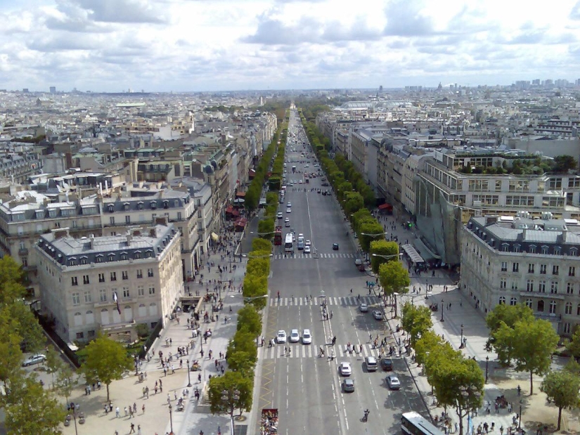 Nevsky, Broadway and 8 more wonderful streets of the world Nevsky, Broadway and 8 more wonderful streets of the world