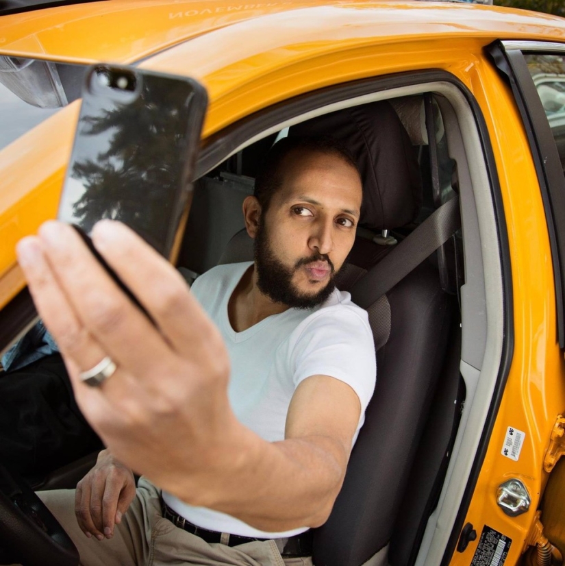New York taxi drivers starred again for anti-glamour calendar New York taxi drivers starred again for anti-glamour calendar