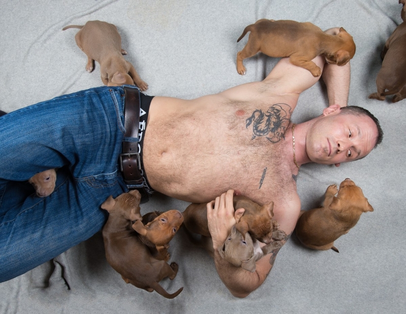 New York taxi drivers starred again for anti-glamour calendar New York taxi drivers starred again for anti-glamour calendar