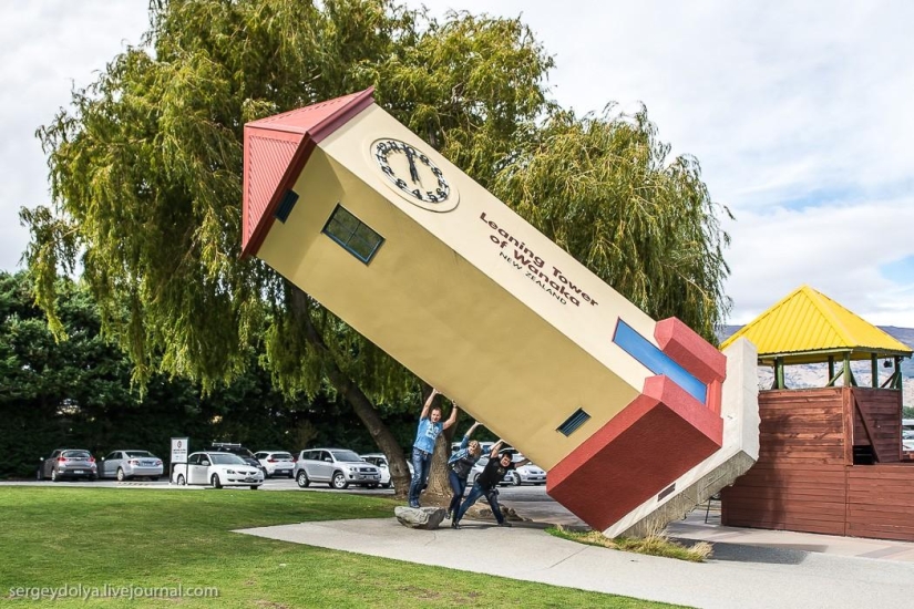 New Zealand. Puzzling World New Zealand. Puzzling World