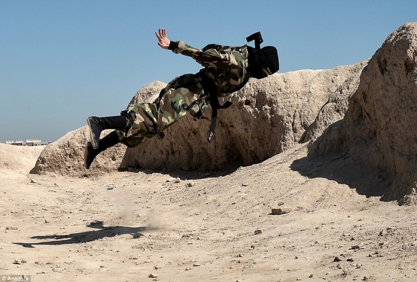 Ninja en hiyab: cómo las mujeres iraníes aprenden artes marciales en el desierto