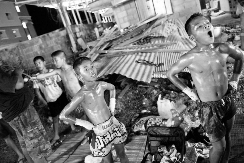 Niños boxeadores de Tailandia