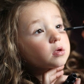 "No perverts are staring at her there": mom says her 3-year-old daughter is just obsessed with beauty contests "No perverts are staring at her there": mom says her 3-year-old daughter is just obsessed with beauty contests