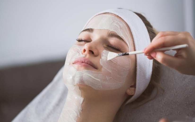 No vayas a la esteticista: 9 procedimientos de belleza más peligrosos e inútiles