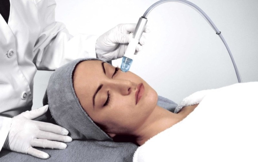 No vayas a la esteticista: 9 procedimientos de belleza más peligrosos e inútiles
