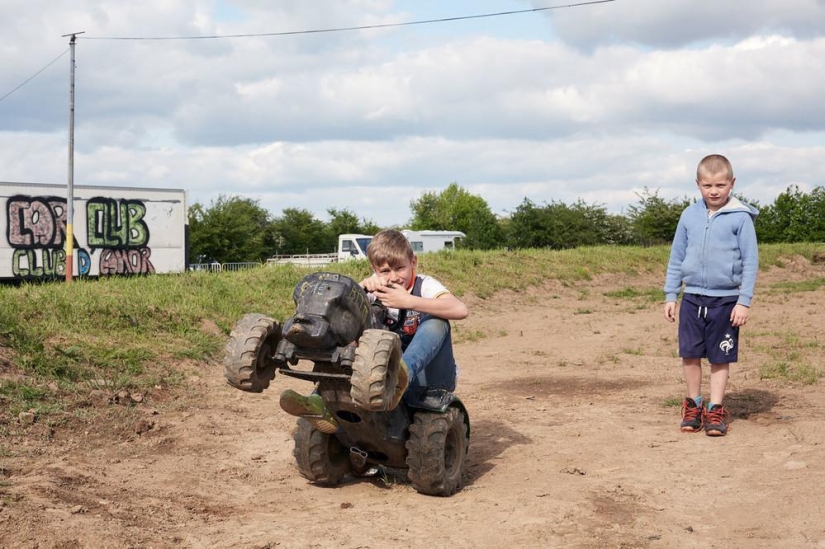 No wine, no cheese, no frog legs: how simple Frenchmen have fun