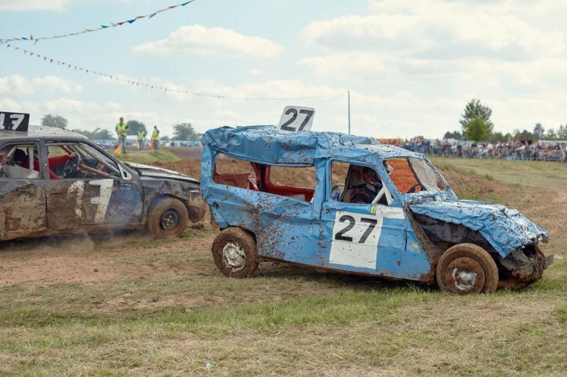 No wine, no cheese, no frog legs: how simple Frenchmen have fun