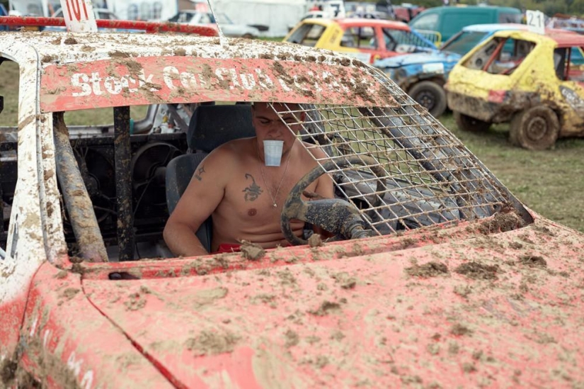No wine, no cheese, no frog legs: how simple Frenchmen have fun