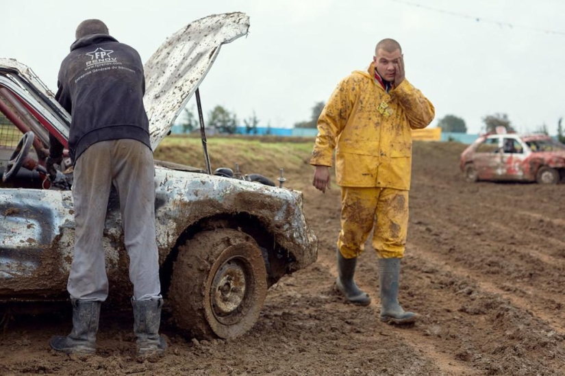No wine, no cheese, no frog legs: how simple Frenchmen have fun