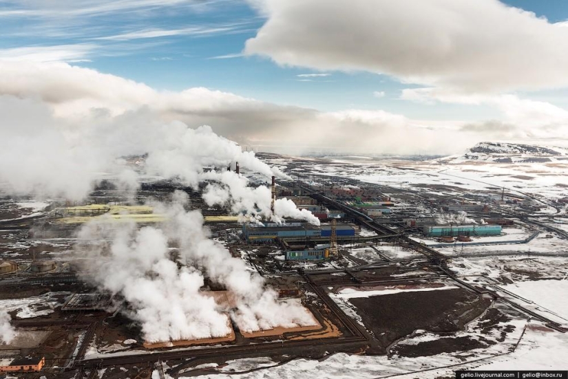 Norilsk and Dudinka from above