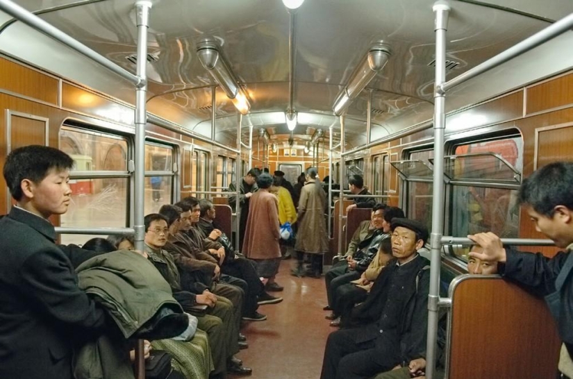 North Korea vs South Korea: Find 10 Differences
