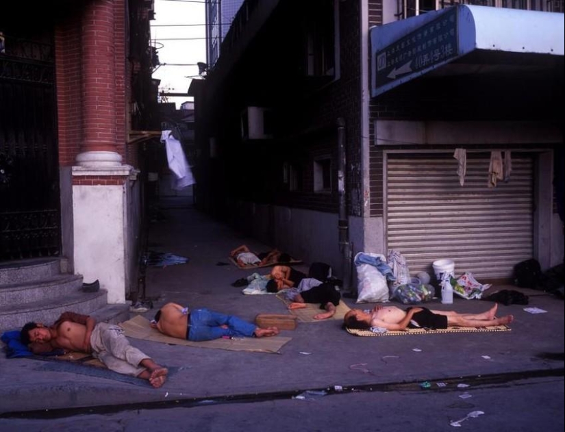 nosotros mismos estamos fuera de lugar nosotros mismos estamos fuera de lugar