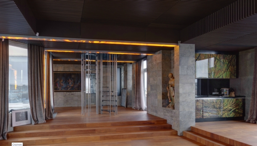 Not presented, but painted: Nikas Safronov's 15-room mansion in the center of Moscow