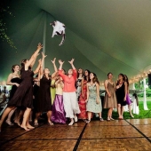 Novias saliendo... ¡gatos!